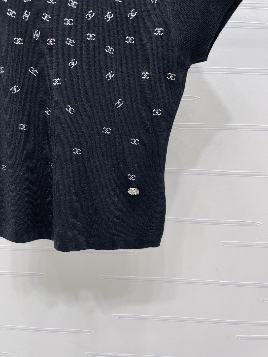 Women's short sleeves
